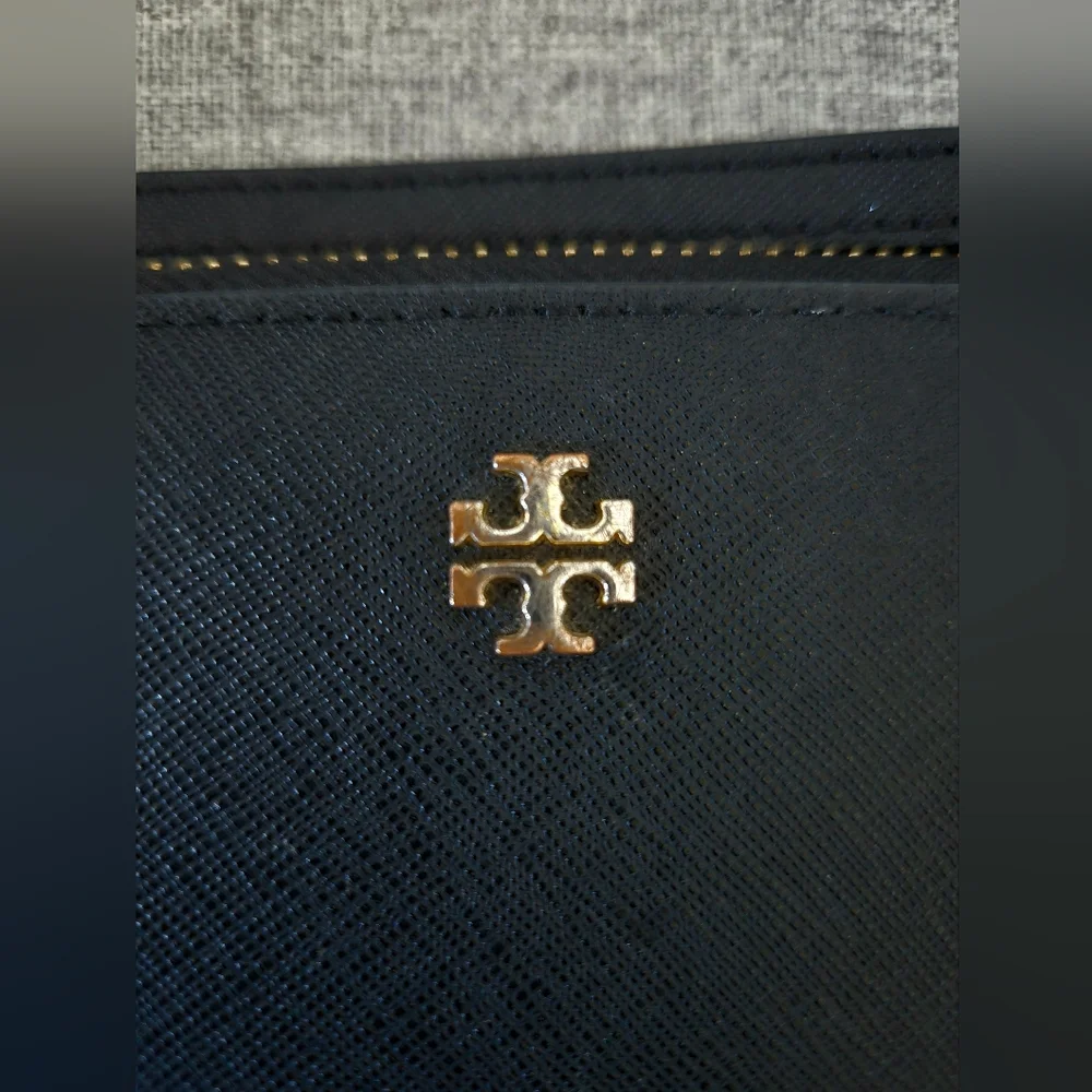 Tory Burch Robinson Zip Wallet Black Saffiano Leather Continental Wristlet - Picture 4 of 8